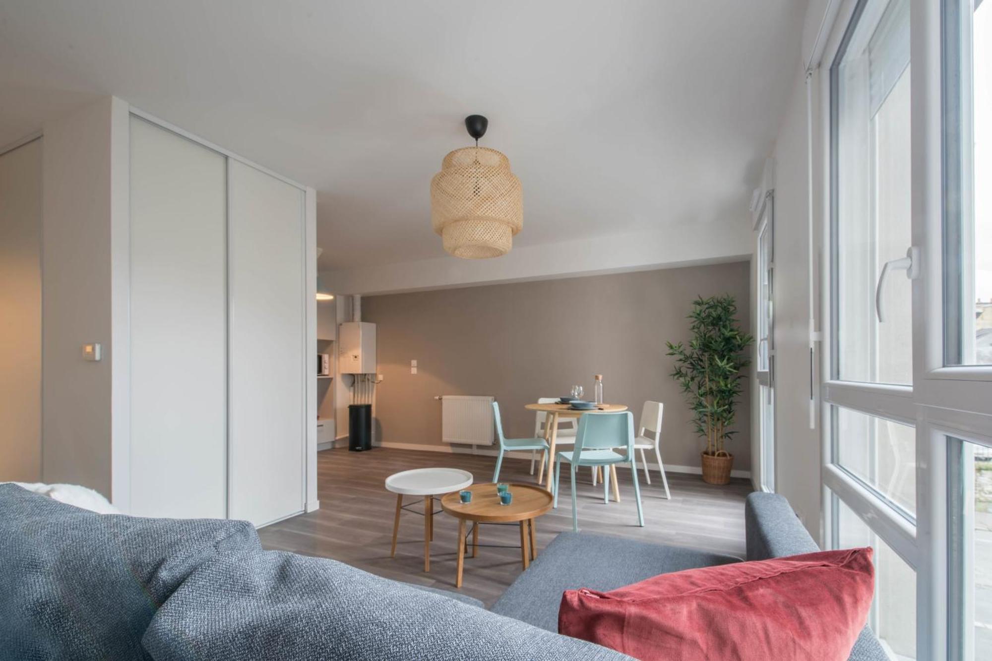 Nathan - Appartement Proche Gare Arrivee 2424 Ле-Ман Екстер'єр фото